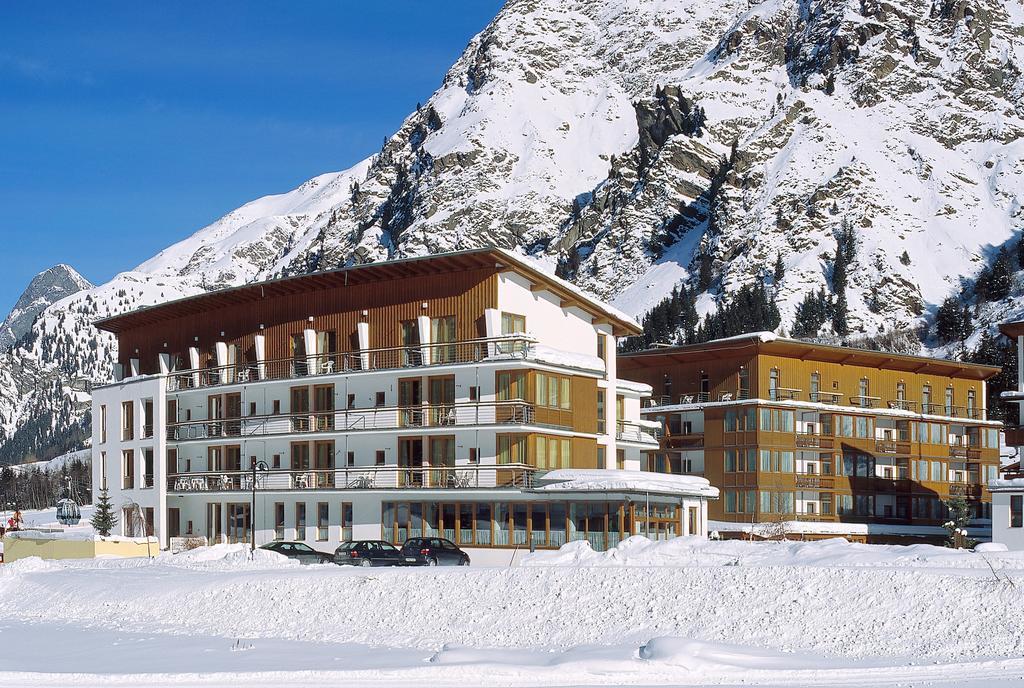 Hotel Vier Jahreszeiten ザンクト・レオンハルト・イム・ピッツタール エクステリア 写真