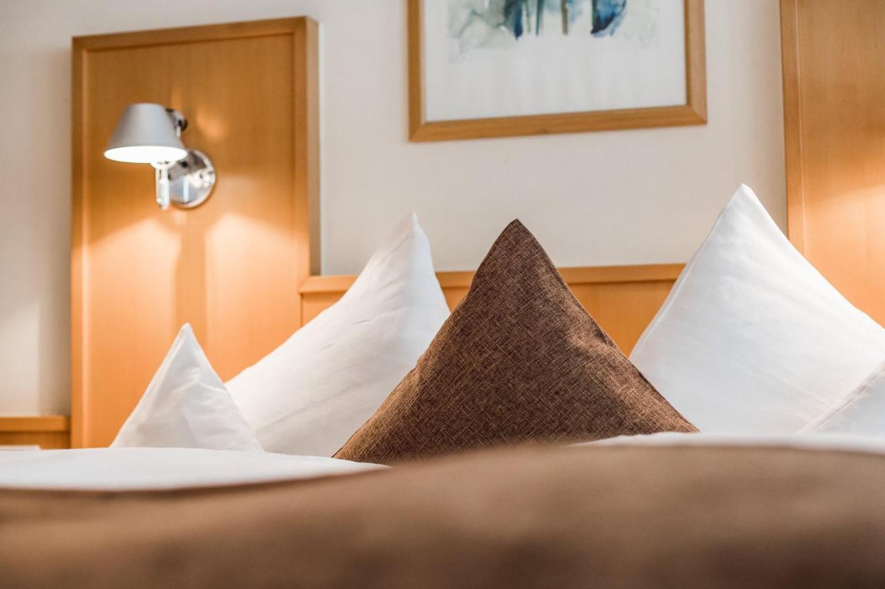 Hotel Vier Jahreszeiten ザンクト・レオンハルト・イム・ピッツタール エクステリア 写真